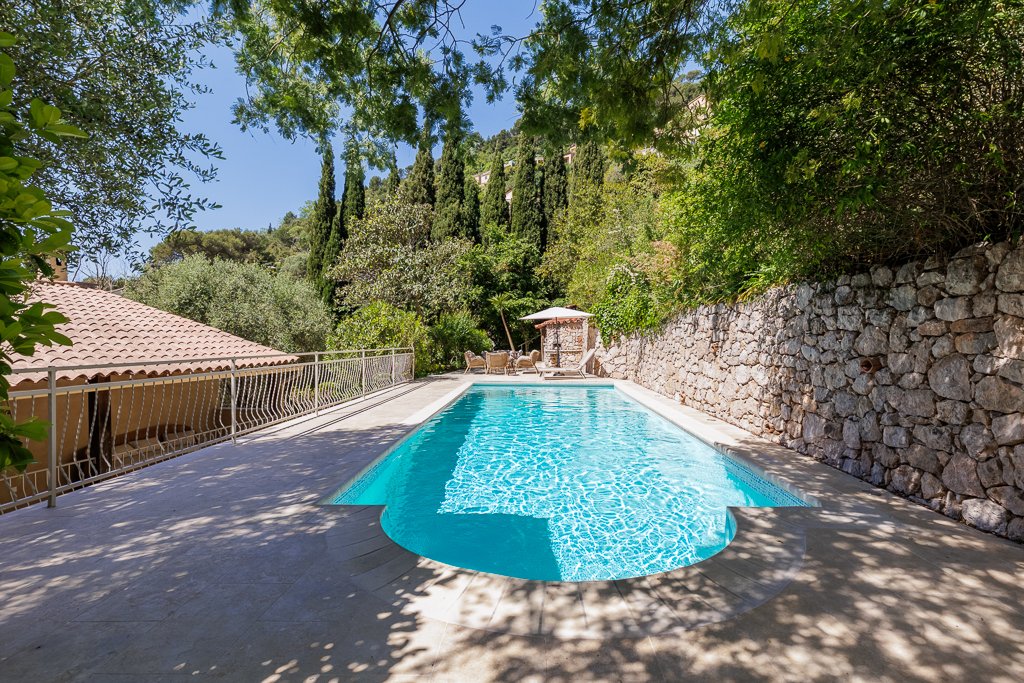 House in Èze, Provence-Alpes-Côte d'Azur, France 3 - 17907846