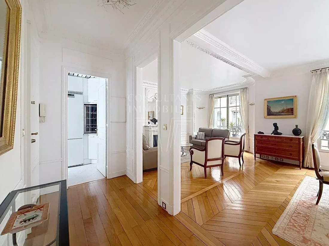 Apartment in Muette Nord, Paris 16e Arrondissement, Paris 4 - 17908067