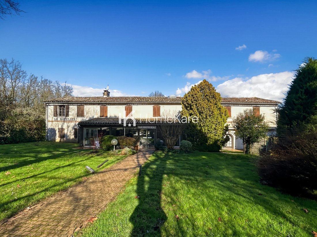 Casa a Montaigut-sur-Save, Occitania, Francia 3 - 17912366