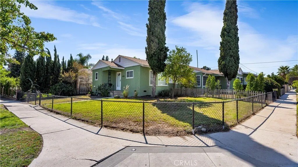 Los Angeles, California, United States 3 - 17334567