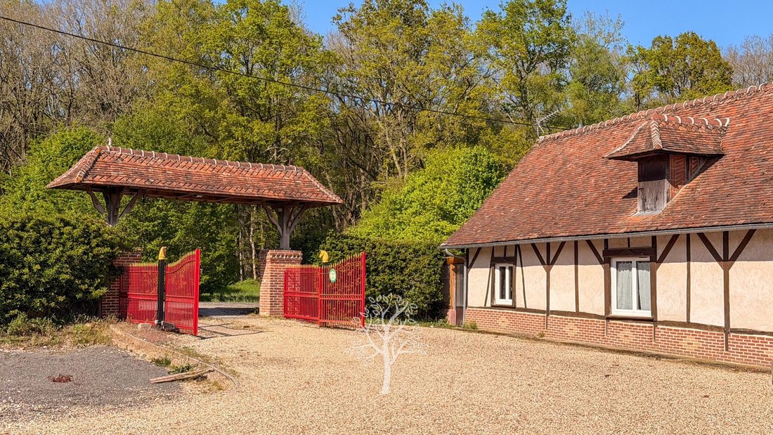 Estate in Roncherolles-en-Bray, Normandy, France 1 - 17907159