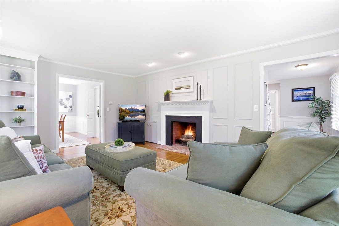 House in Kensington, New Hampshire, United States 4 - 17911302