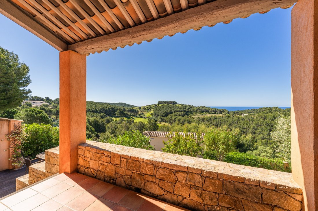 House in Saint-Cyr-sur-Mer, Provence-Alpes-Côte d'Azur, France 2 - 17911173