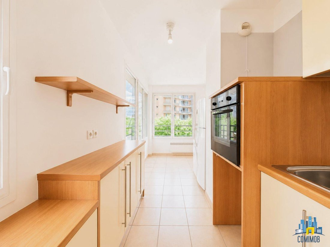 Apartment in Hôtel de Ville, Courbevoie, France 3 - 17912244