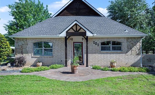 House in Quinlan, Texas, United States 1