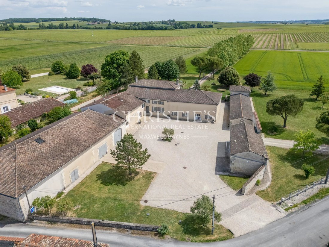 Estate in Archiac, Nouvelle-Aquitaine, France 4 - 17908084