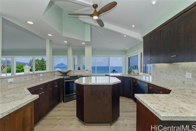 House in Honolulu, Hawaii, United States 4 - 17910799