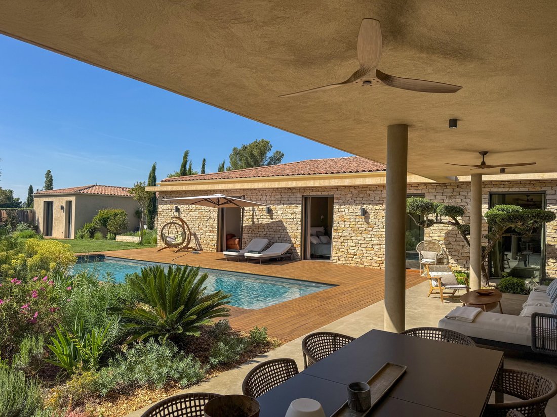 House in Le Tholonet, Provence-Alpes-Côte d'Azur, France 2 - 17856028