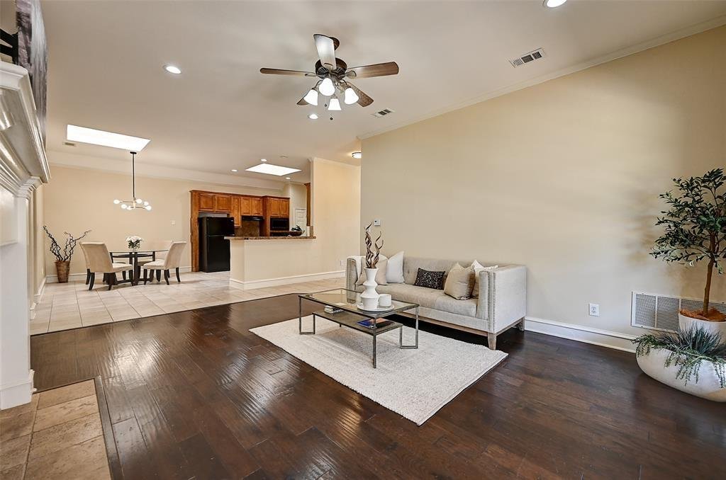 House in Frisco, Texas, United States 4 - 17910461