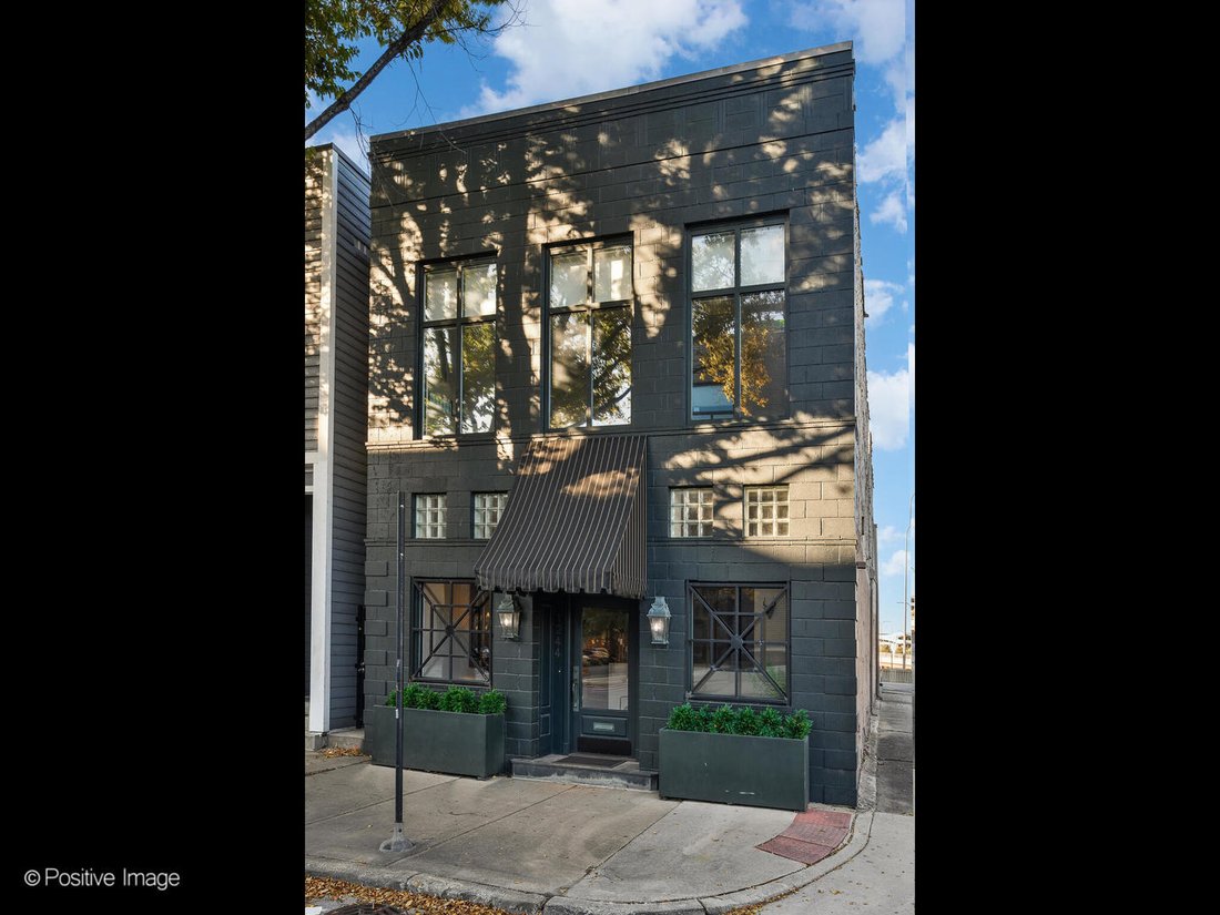 Chicago, Illinois, United States 1 - 17906391