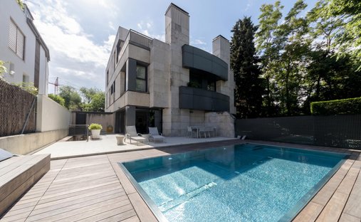 Villa in Ciudad Lineal, Madrid, Spain 1