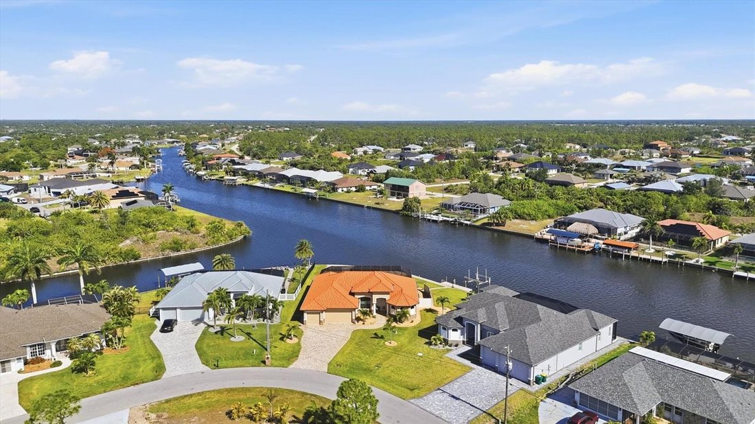 House in Port Charlotte, Florida, United States 1 - 17905838