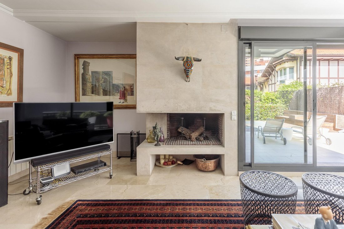 Villa à Ciudad Lineal, Madrid, Espagne 5 - 17905252