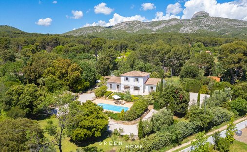 House in Ganteaume, Aubagne, France 1