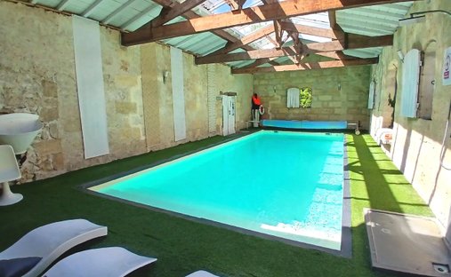 House in Gauriaguet, Nouvelle-Aquitaine, France 1