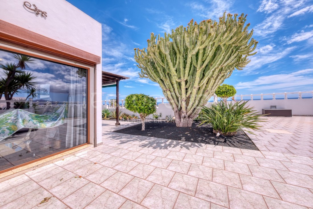 Villa in Puerto del Carmen, Tias, Canary Islands 4 - 17907746