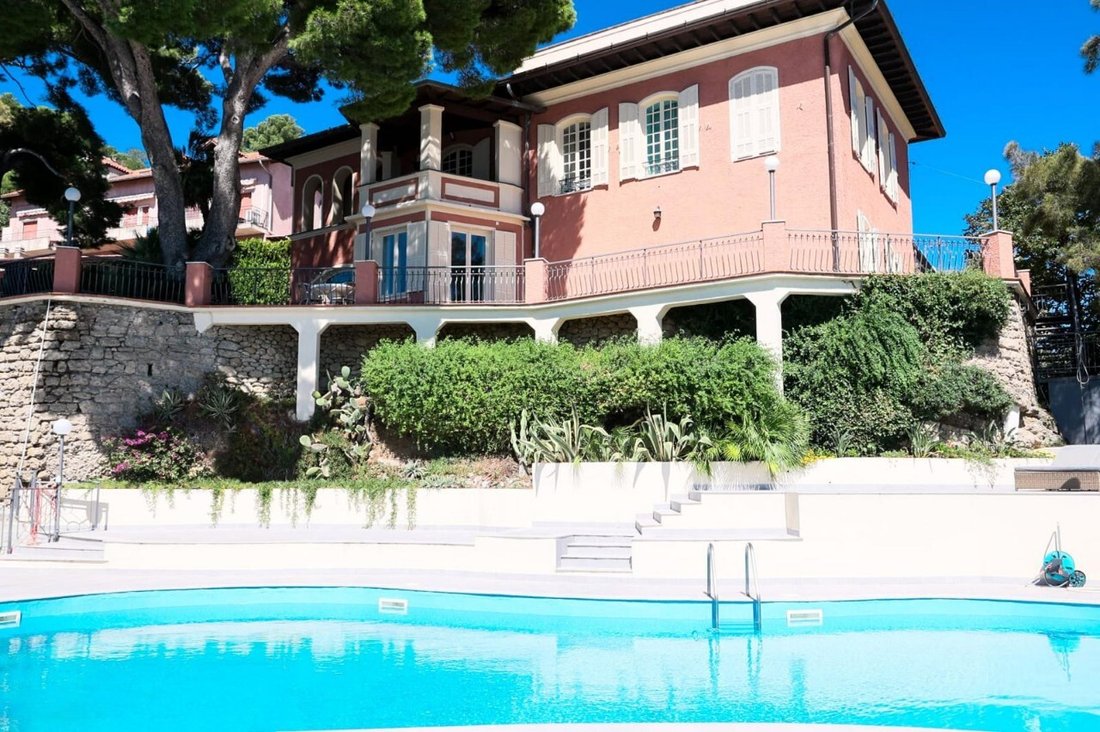 House in City Center, Ventimiglia, Liguria 1 - 17909060