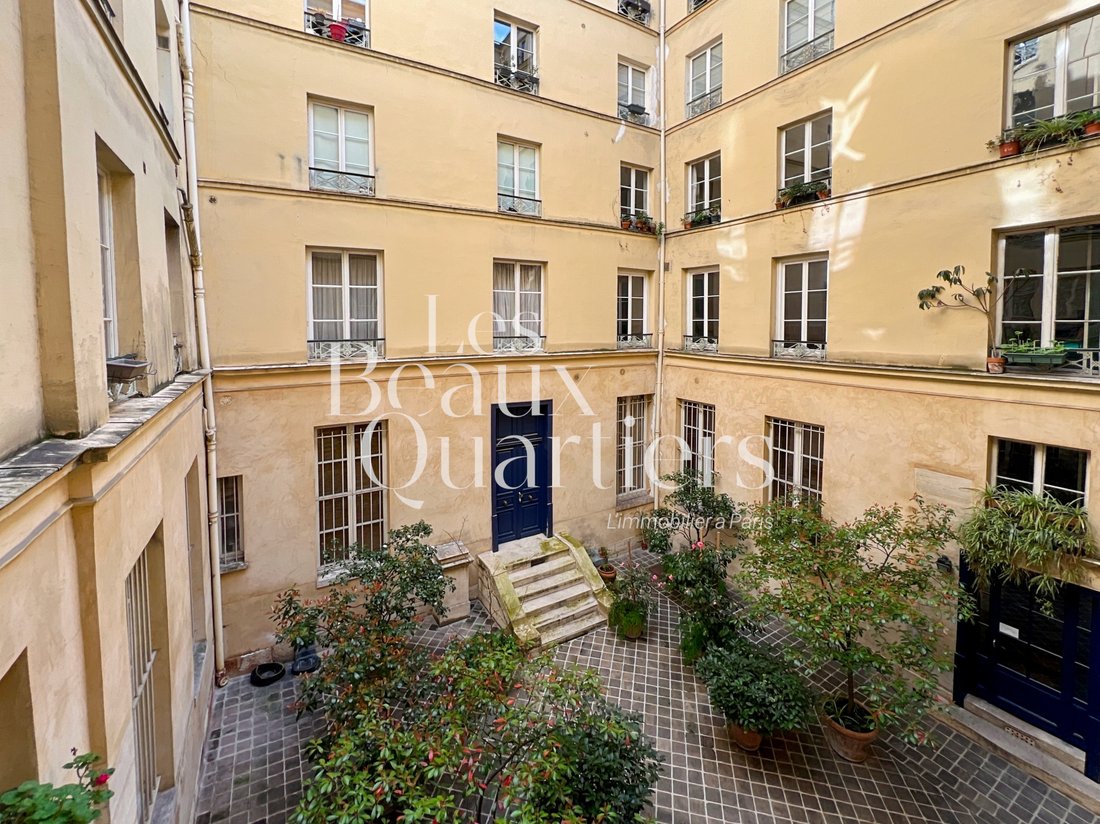 Apartment in Palais Royal, Paris 1er Arrondissement, Paris 4 - 17907017