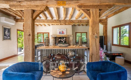 House in Faverolles, Centre-Val de Loire, France 1