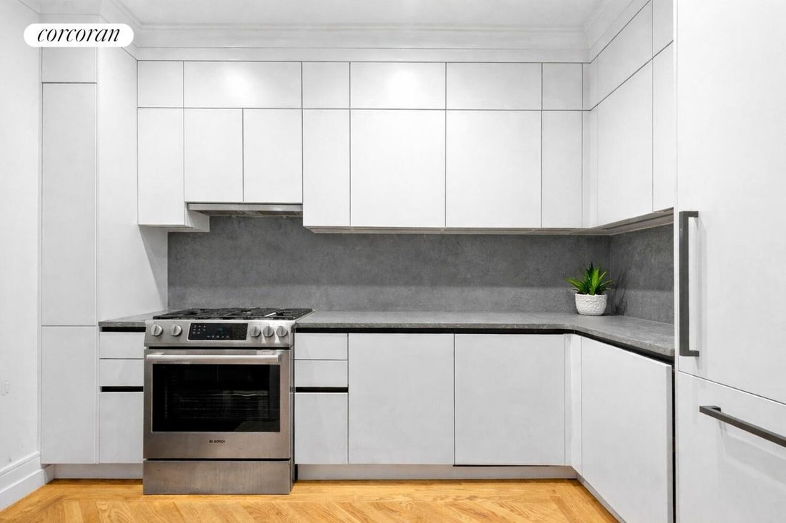 Co Op in New York, New York, United States 4 - 17906345