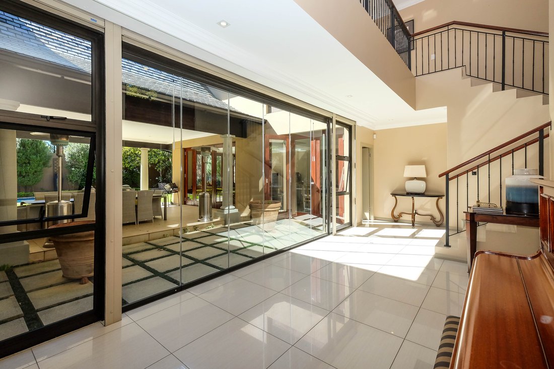 House in Sandton, Gauteng, South Africa 5 - 17908222