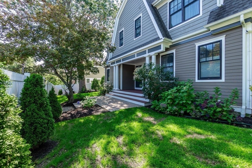 House in Newton, Massachusetts, United States 4 - 17908292