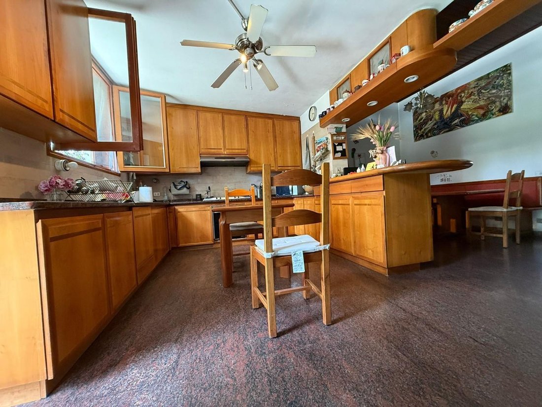 Villa in Ronchi, Massa, Italy 4 - 13683524