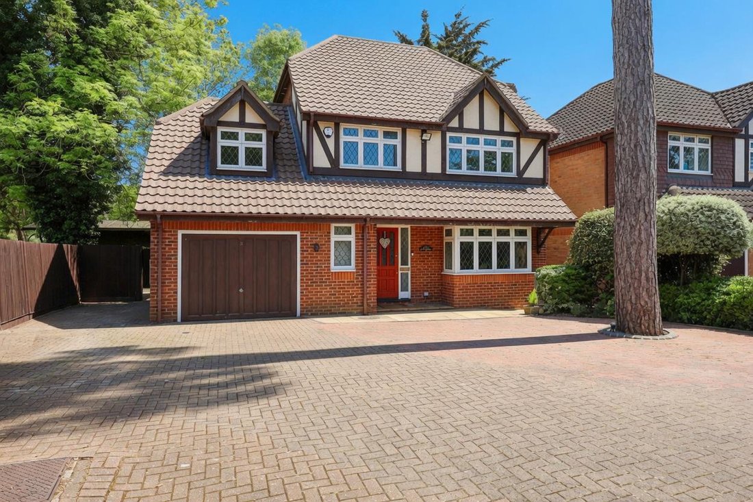 House in North Hillingdon, Bromley, England 1 - 17908973