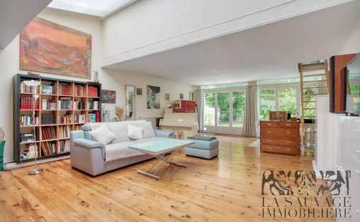 Townhouse in Fontenay-sous-Bois, Ile-de-France, France 1