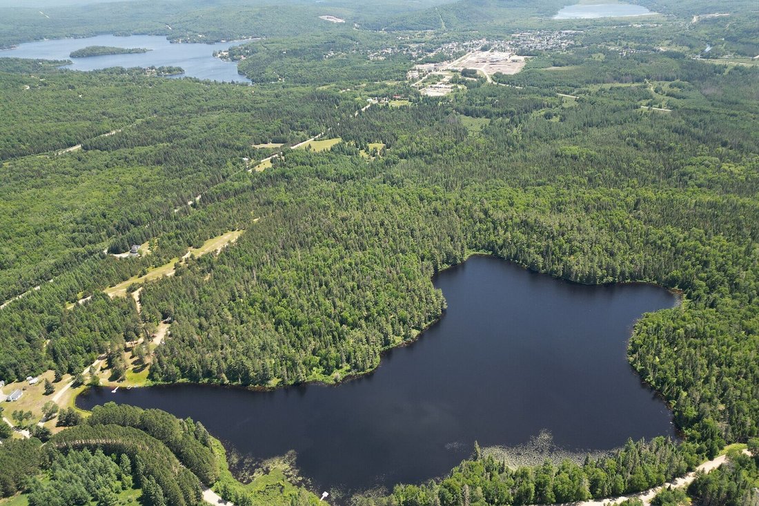 Land in Saint-Michel-des-Saints, Quebec, Canada 3 - 17911882