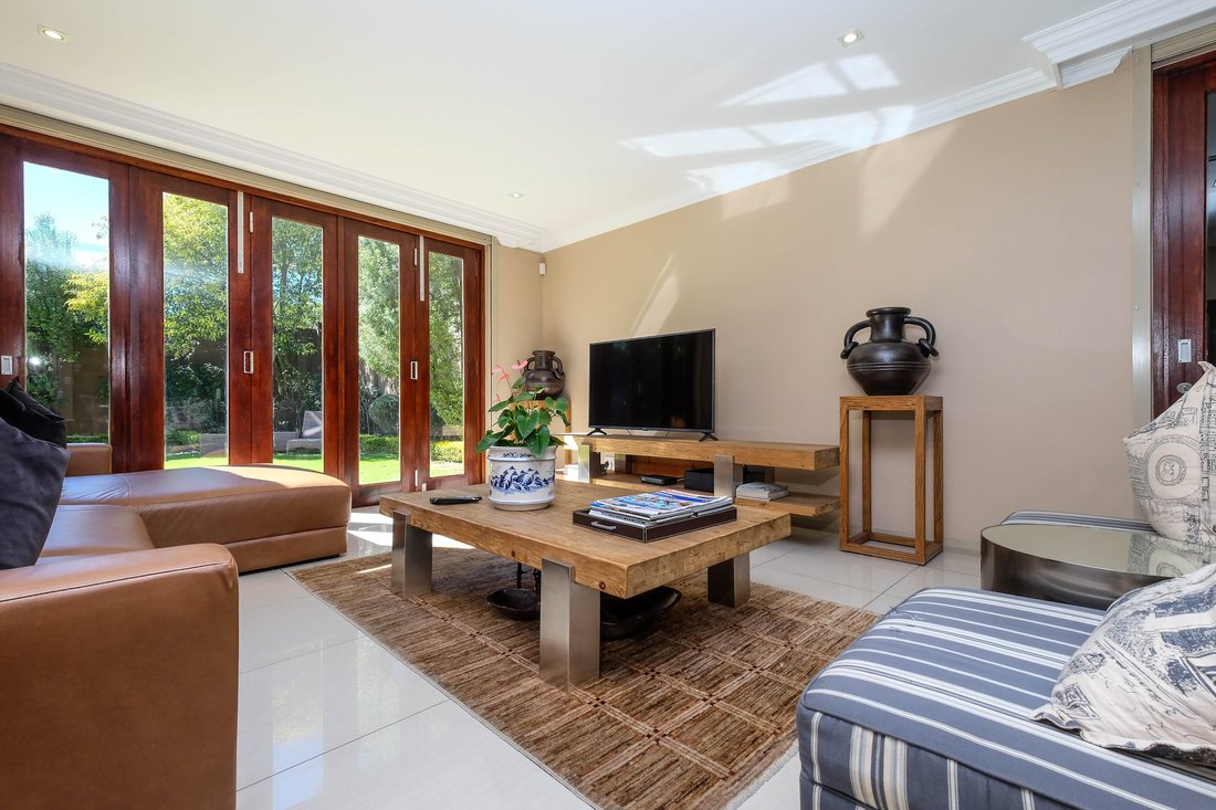 Maison à Hurlingham, Glenadrienne, Gauteng 4 - 17908222