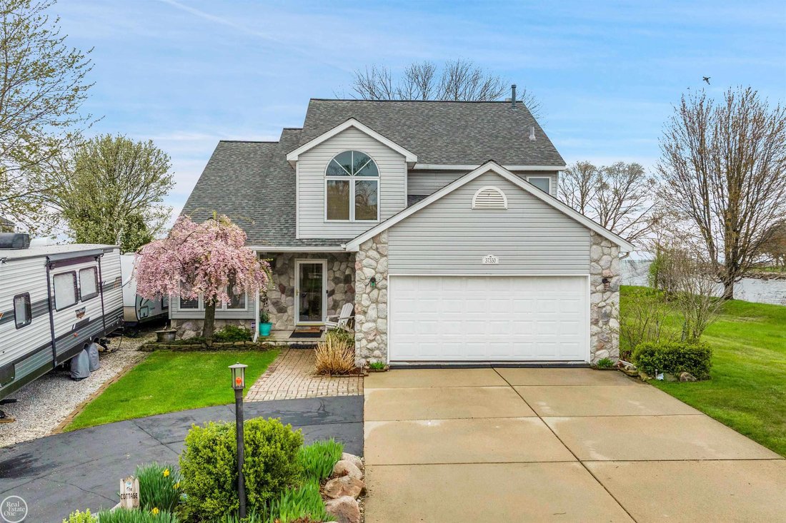 House in St. Clair Shores, Michigan, United States 3 - 17911975
