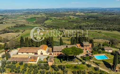 Casa di campagna a San Gimignano, Toscana, Italia 1