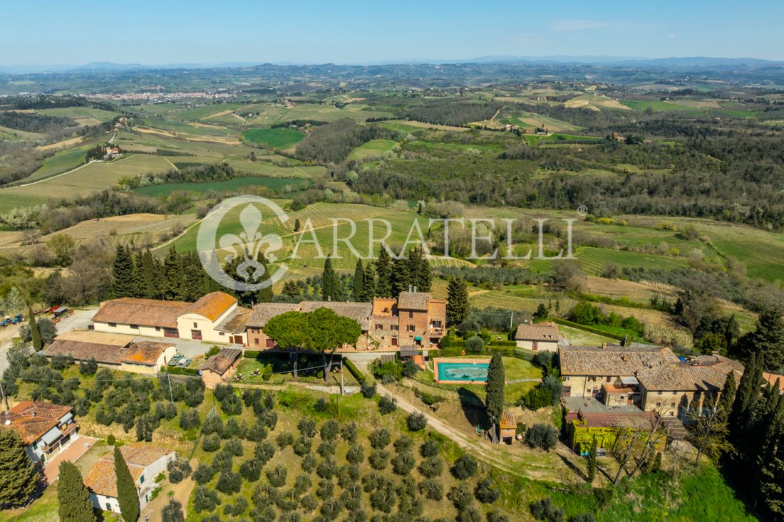 Country House in San Gimignano, Tuscany, Italy 5 - 17431209