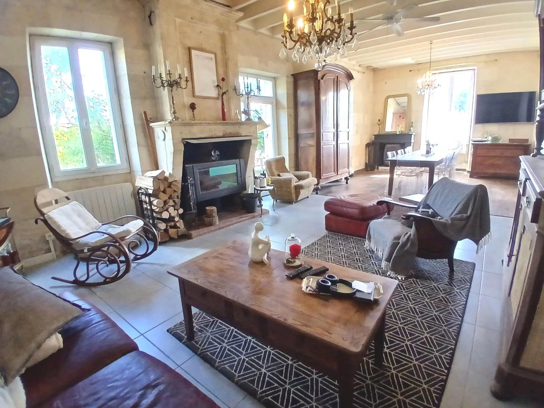 House in Gauriaguet, Nouvelle-Aquitaine, France 2 - 17908980