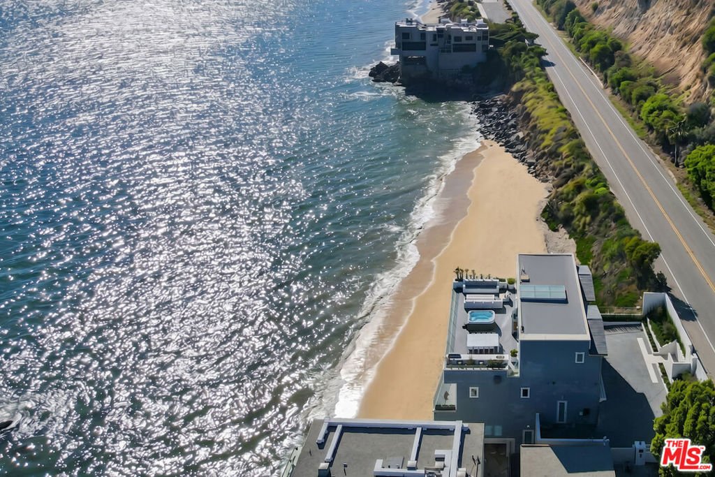 House in Malibu, California, United States 1 - 17909325