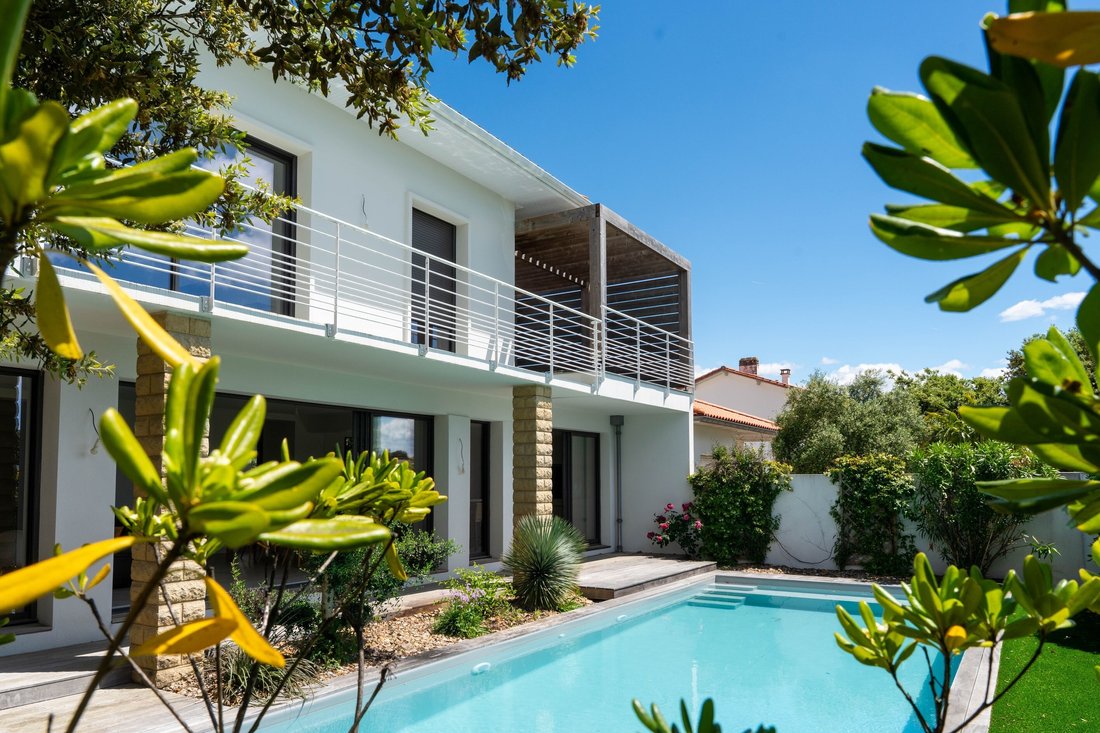 House in Vaux-sur-Mer, Nouvelle-Aquitaine, France 1 - 17911817