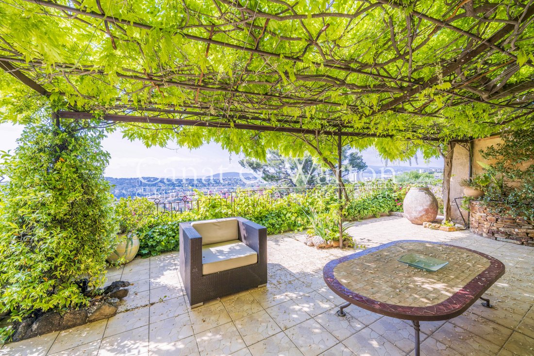 House in Le Revest-les-Eaux, Provence-Alpes-Côte d'Azur, France 2 - 17910931