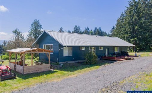 House in Sweet Home, Oregon, United States 1