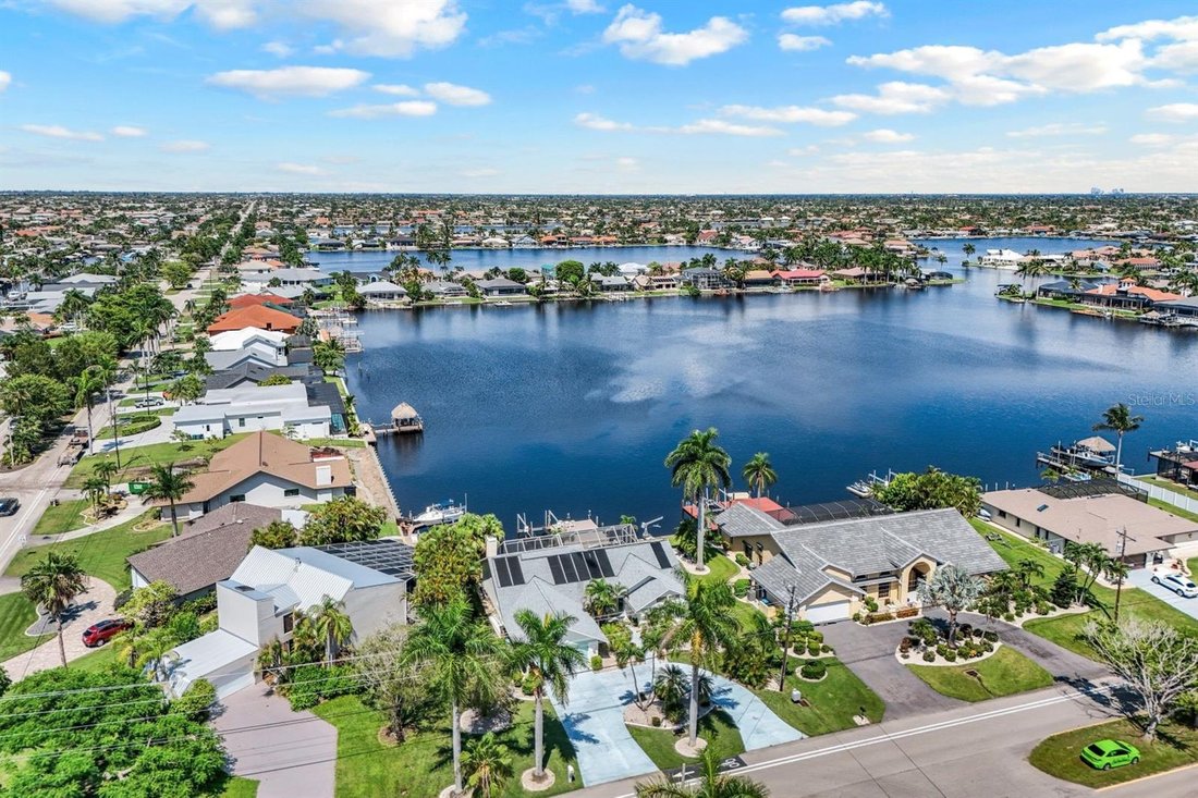 House in Cape Coral, Florida, United States 5 - 17909168
