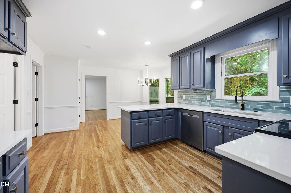 House in Cary, North Carolina, United States 2 - 17910361