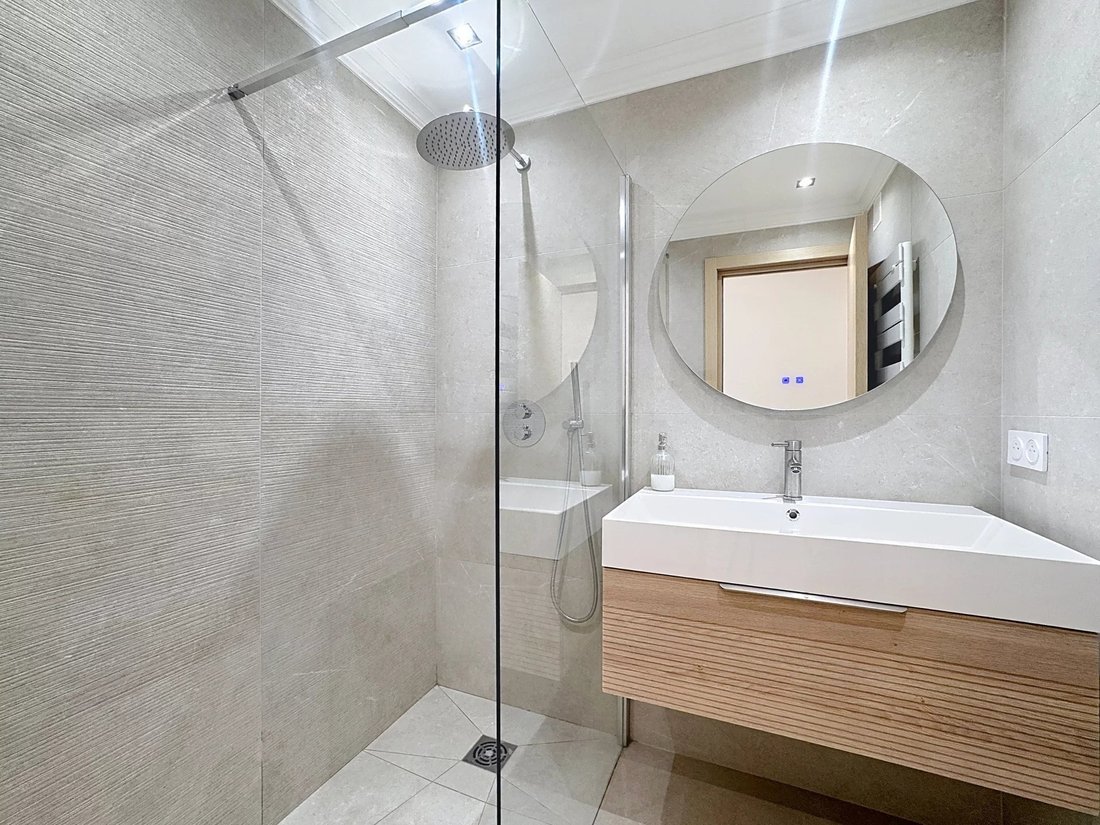Apartment in Cannes, Provence-Alpes-Côte d'Azur, France 5 - 17908054