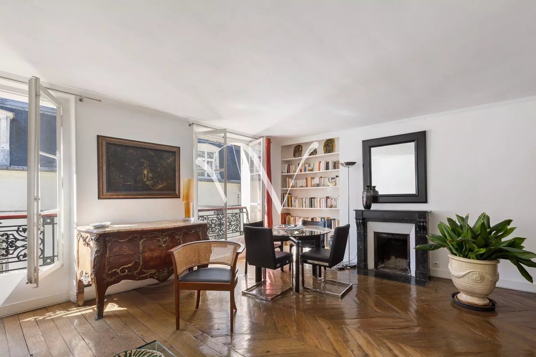 Apartment in Monnaie, Paris 6e Arrondissement, Paris 1 - 17615907