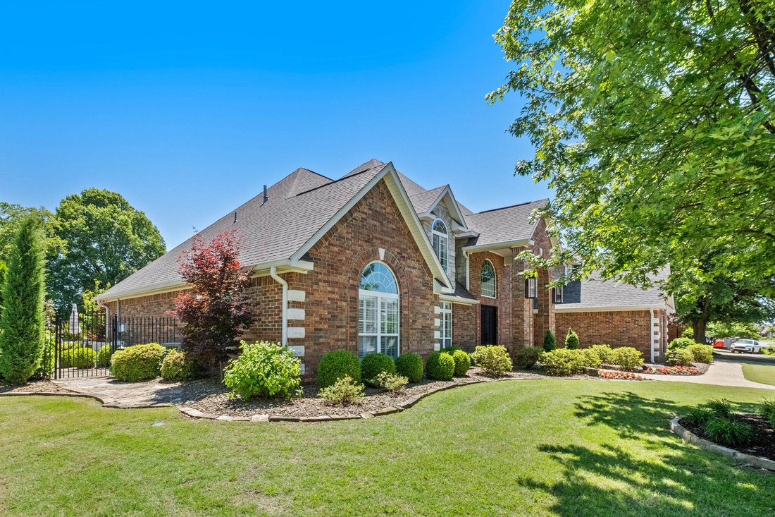 House in Rogers, Arkansas, United States 2 - 17908423