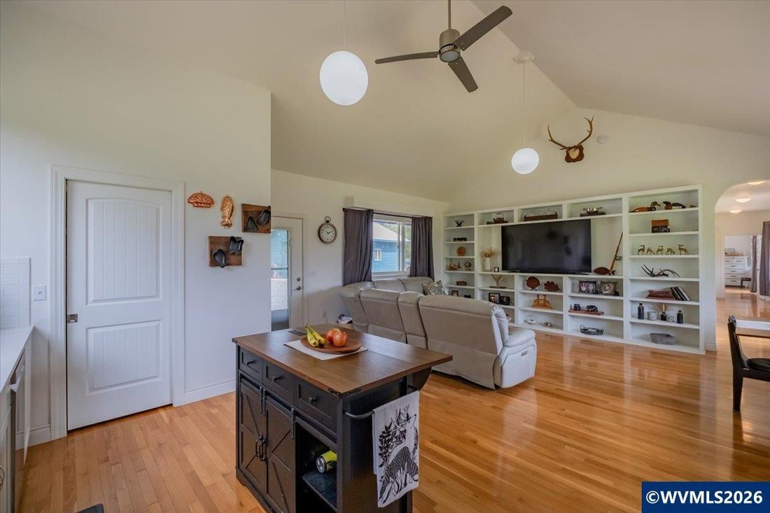House in Sweet Home, Oregon, United States 5 - 17911438