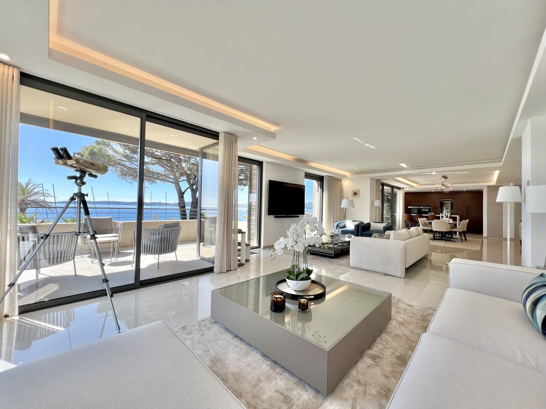 Apartment in Ville-Les Saquedes-Le Bouillonnet, Sainte-Maxime, France 1 - 17910073