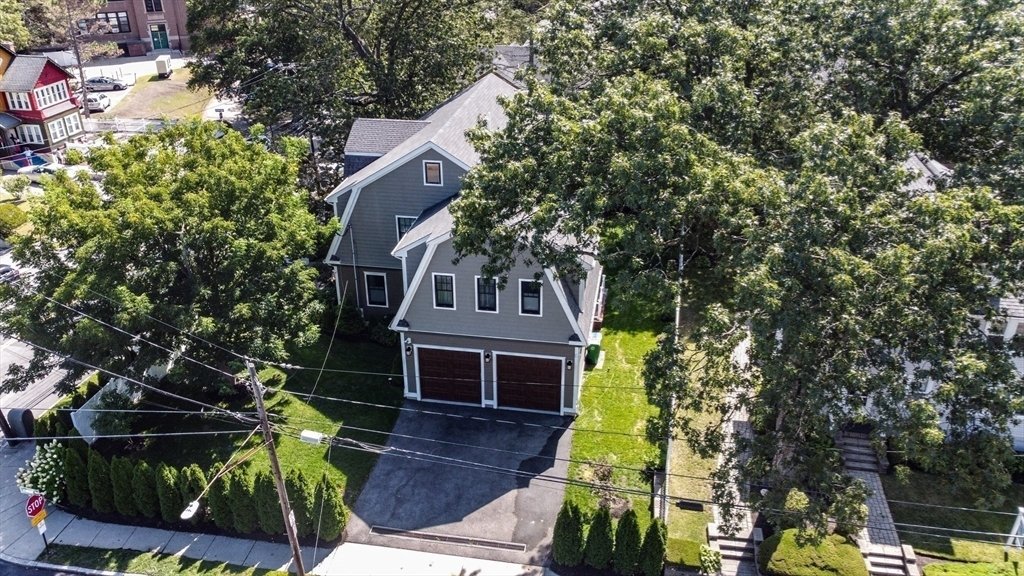 House in Newton, Massachusetts, United States 2 - 17908292