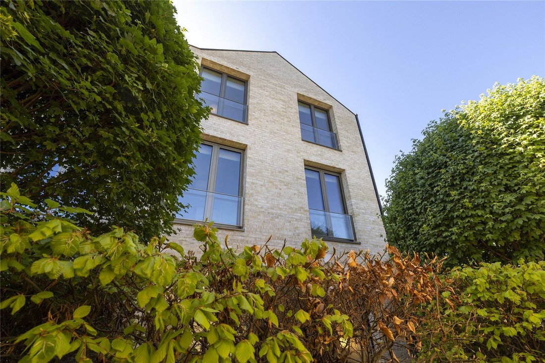 House in Ravenscourt Park, Hammersmith and Fulham, England 3 - 17906811
