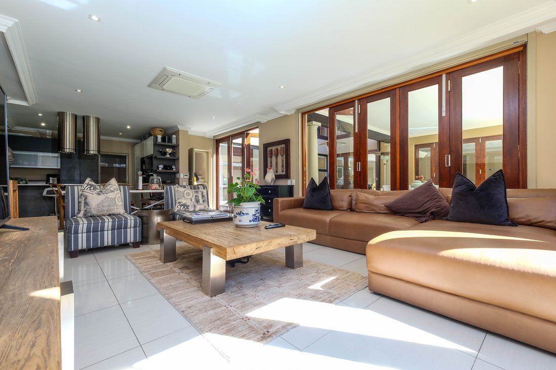 Maison à Hurlingham, Glenadrienne, Gauteng 5 - 17908222