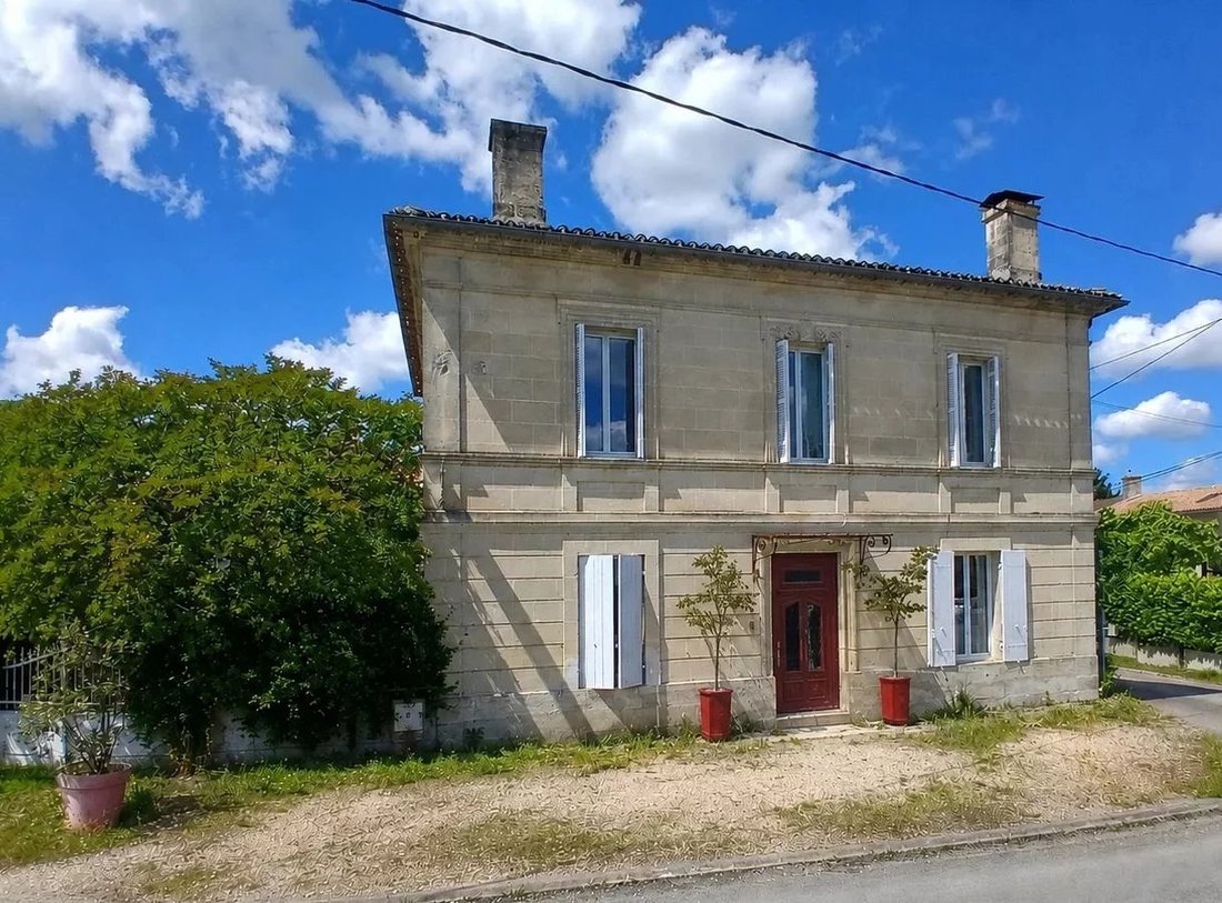 House in Gauriaguet, Nouvelle-Aquitaine, France 3 - 17908980